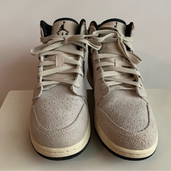 Nike Air Jordan 1 Mid SE LT Orewood BRN/Metallic Gold DZ4129-102 Size 6Y - Picture 5 of 7